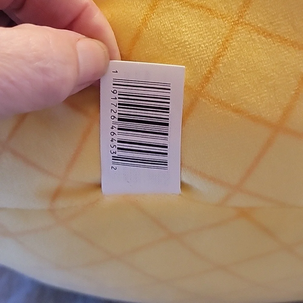 SQUISHMALLO Maui the Pinapple - Picture 6 of 8